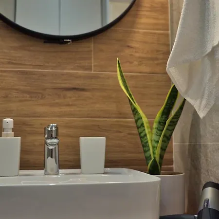 Kropla Rosy Apartment *